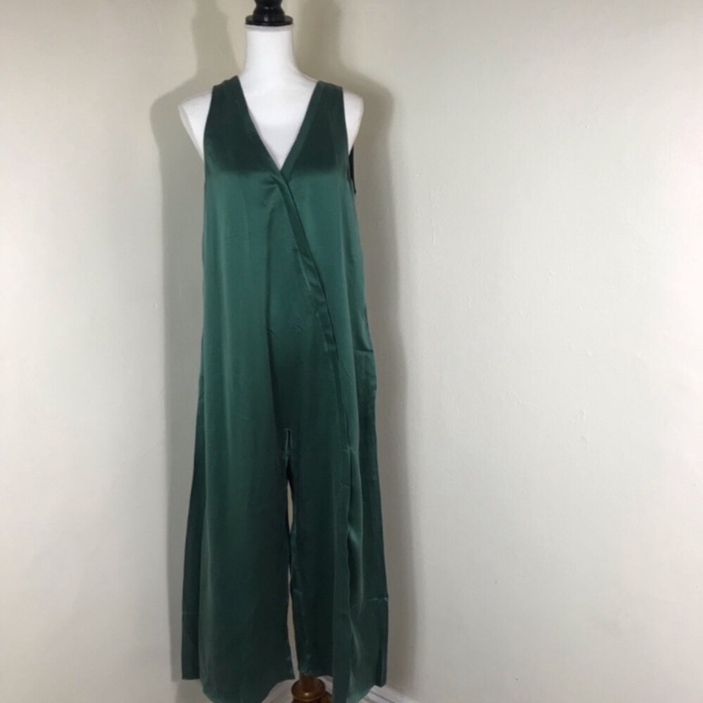 NEW Lunya washable silk double V jumpsuit - Picture 8 of 9